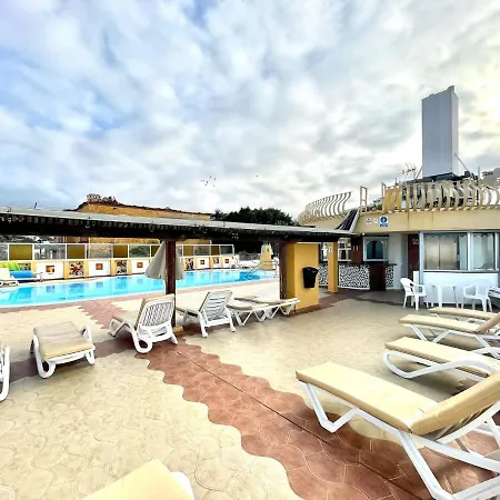 아파트 Nice Studio With Shared Rooftop Pool, In Puerto De La Cruz 푸에르토 드 라 크루즈